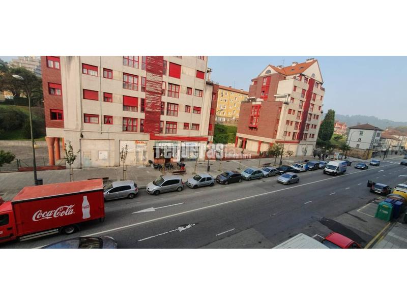 Foto d86d595a-5ffb-46df-9de7-7f9cf2966114. Lloguer pis a Centro Avilés