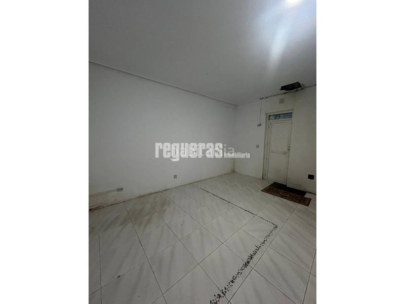 Foto fb23d7db-2a00-4e03-9d0b-b615da135c6a. Oficina a Centro Avilés