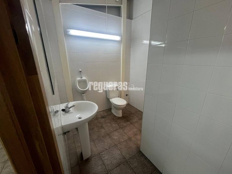 Foto 9c7e154a-94a6-42b2-920b-e5330725c812. Lloguer local comercial a Centro Avilés
