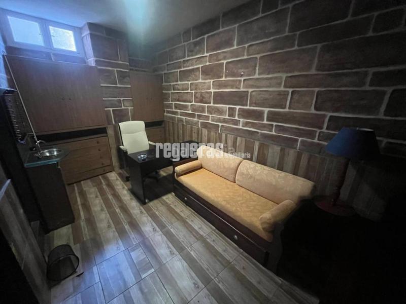 Foto bd358d2f-1bf3-498d-a849-b3568e6462f7. Alquiler local comercial sidrería instalada en el Centro en Avilés