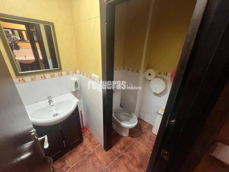 Foto ce9e22b4-d11e-4b1c-9383-14b707278477. Lloguer local comercial a Centro Avilés