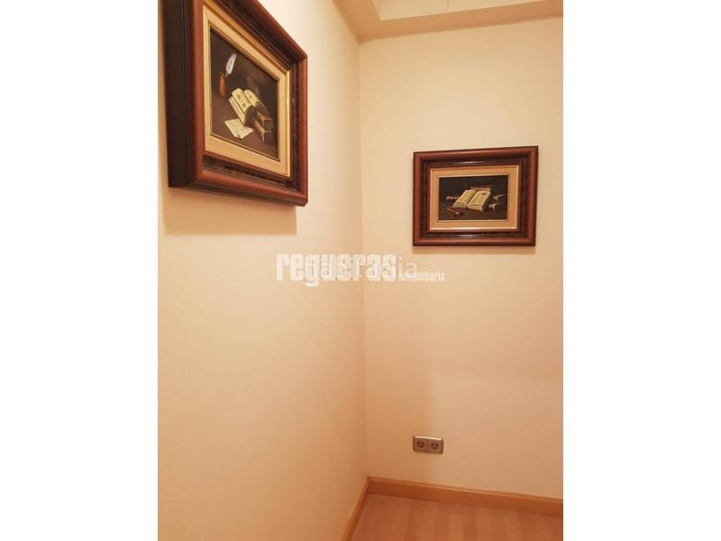 Foto db8b2591-6fc5-4631-900e-deb605e0e96f. Oficina amb calefacció a Centro Avilés