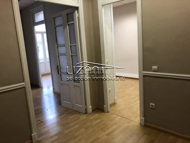 Foto 87e5854c-25ff-401d-9208-debdf9209a5b. Alquiler oficina  céntrica en alquiler en calle uría en Oviedo