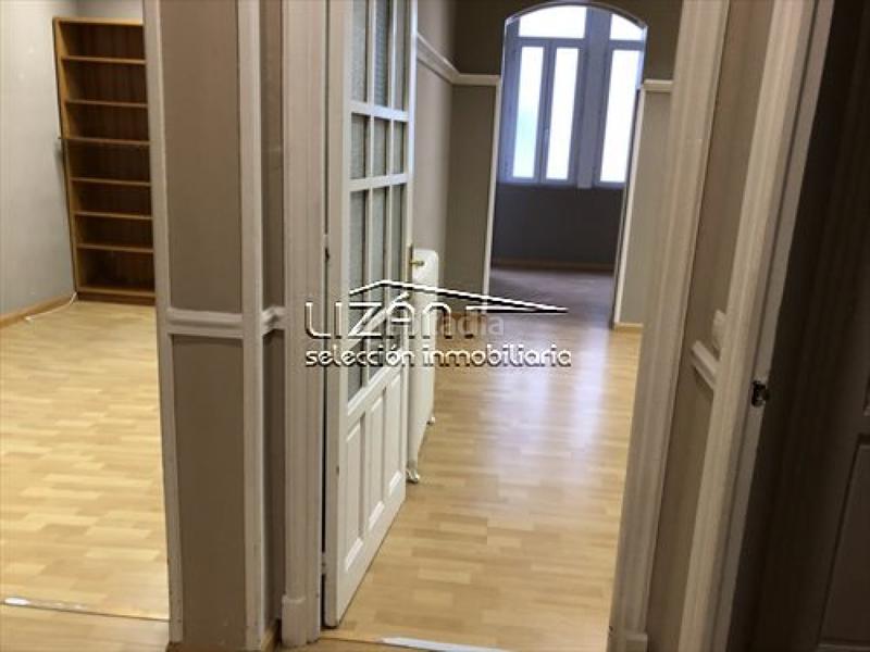 Foto 16afd718-8edc-46da-8b3c-c040430a8011. Miete büro mit heizung in Parque San Francisco - Uría Oviedo