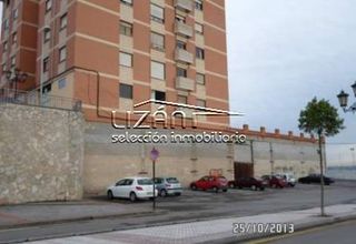 Local Comercial  Oviedo - calle alcalde lopez mulero. Local en venta de 1.600 m2  la monxina  oviedo
