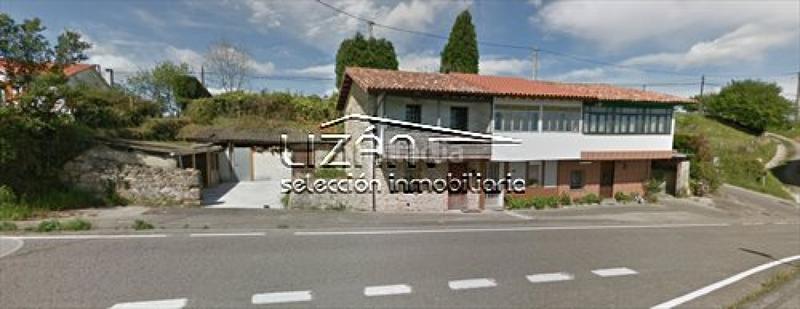 Foto cf4b27d4-3945-448a-9b64-4d305d38be06. Casa bifamiliare con parcheggio in Parroquias Sur - La Manjoya Oviedo