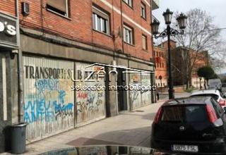 Local Comercial en Oviedo - Calle comandante bruzo