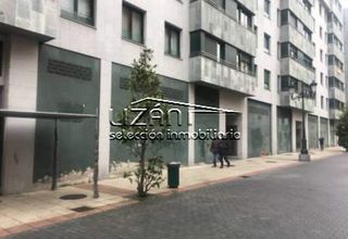 Geschäftsraum in Salesas - Foncalada - Campoamor. Local comercial en venta centro de oviedo
