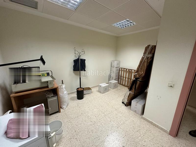Foto 453a54d1-f6eb-4271-8564-fd9b8a02e675. Lloguer local comercial a Masip Oviedo