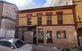 Appartamento  Moreda - calle conde de guadalhorce. Se vende piso para reforma completa y bajo comercial con sótano
