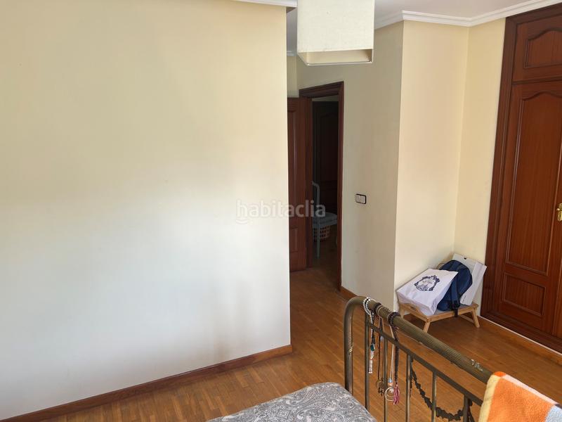 Foto 3bc52a7a-985d-4c33-b718-32eef1c4aab6. Maison avec chauffage parking dans Buenavista Oviedo