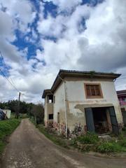 Casa en Viella-Granda-Meres. Casa independiente en venta de 140 m2 ,se ubica sobre una parcel