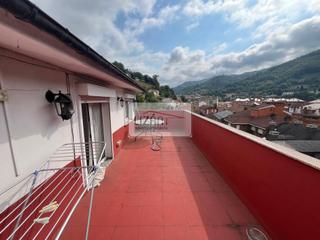 Pis a Mieres - calle rafael del riego  35. Atico de 67m2 y terraza de 25m2 en turón mieres