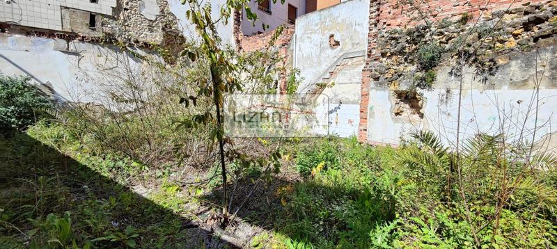 Foto f248b421-4015-4ed5-87b3-4c89500f089f. Terreno residenziale in Ventanielles Oviedo