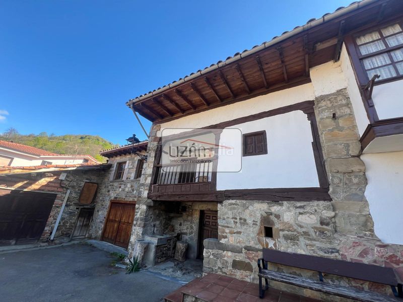 Foto 90a1a7a6-9a13-453b-b632-857d3efdeaae. Casa a Aller