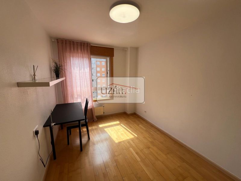 Foto 02af3dc2-44b4-48d0-8a98-b29fdbc89e70. Pis amb aparcament a Ventanielles Oviedo