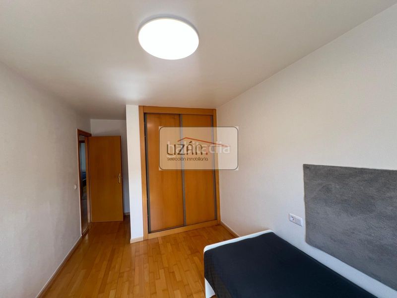 Foto c5f0d360-9ae5-405b-92ec-30de83d12ada. Pis amb aparcament a Ventanielles Oviedo