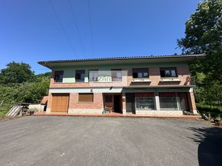Casa en Carbayin-Lieres-Valdesoto