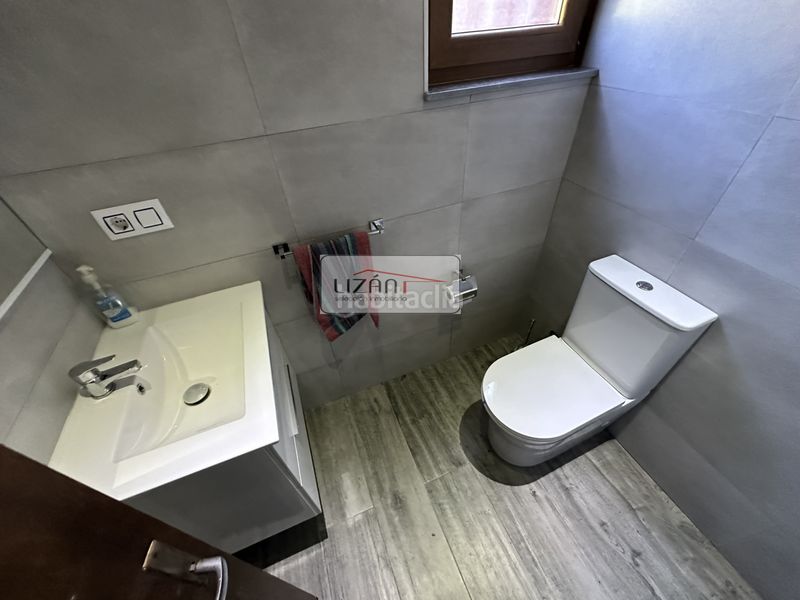 Foto 9555a6ae-8db3-4c79-bdad-aa40e81f33e3. Casa amb calefacció a Carbayin-Lieres-Valdesoto Siero