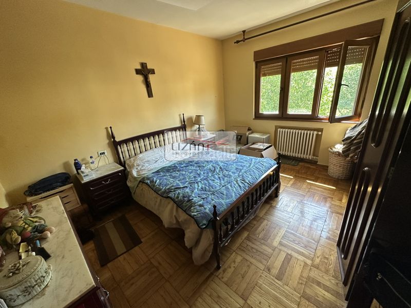 Foto a88eecfe-60c8-420f-8203-55942d5ab673. Casa amb calefacció a Carbayin-Lieres-Valdesoto Siero