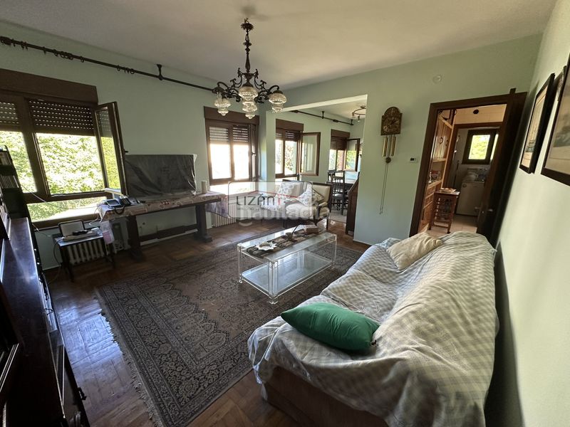 Foto fd03c40c-b0ee-42d2-972c-7cadc757d3b6. Casa amb calefacció a Carbayin-Lieres-Valdesoto Siero