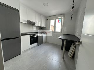 Location Appartement  Gijón - magnus blista. Piso en alquiler segunda quincena de agosto en gijón, calle magn