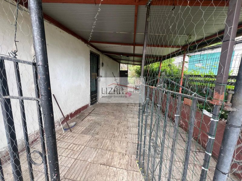 Foto bc0bad06-2bf3-44a2-8354-808d4a3881e4. Casa a lada - barrio las tejeras 53 a Sama Langreo