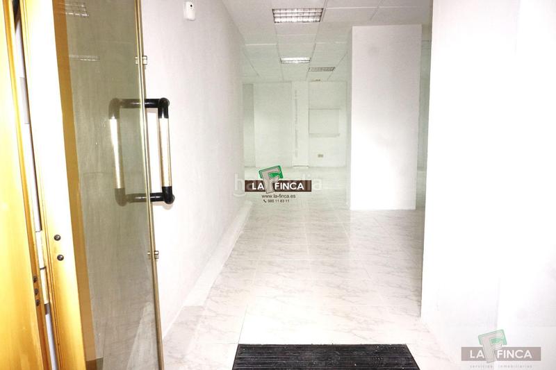 Foto 56d0c537-8348-4ae2-9e4b-f1678b6bcbc0. Lloguer local comercial a Milán - Pumarín Oviedo