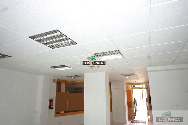 Foto e3cd9551-320a-403a-b863-f9d7d341b959. Lloguer local comercial a Milán - Pumarín Oviedo