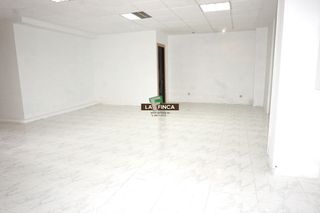 Local Comercial en Milán - Pumarín. Oviedolocal