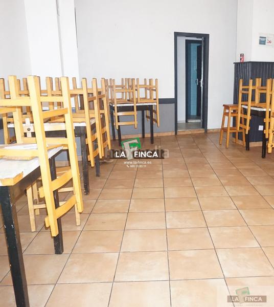 Foto ae01a073-31f7-4042-9209-ea303fc41ec8. Rent business premise in Teatinos - Los Prados Oviedo