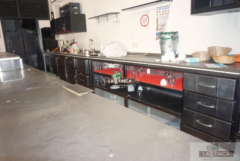 Foto e33f757c-e94d-40c0-9526-f0bd5b0b7ea9. Rent business premise in Teatinos - Los Prados Oviedo