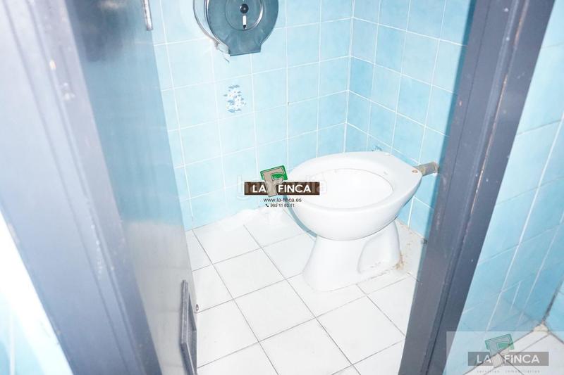 Foto e912c560-6a1c-4420-a17c-b9095def4259. Rent business premise in Teatinos - Los Prados Oviedo