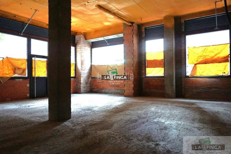 Foto 367c42e7-fb1d-4327-b928-e452e142157f. Lloguer local comercial a Milán - Pumarín Oviedo