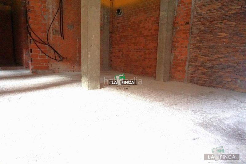 Foto 266aa876-58e7-445a-bf09-41172d1353d0. Rent business premise in Milán - Pumarín Oviedo