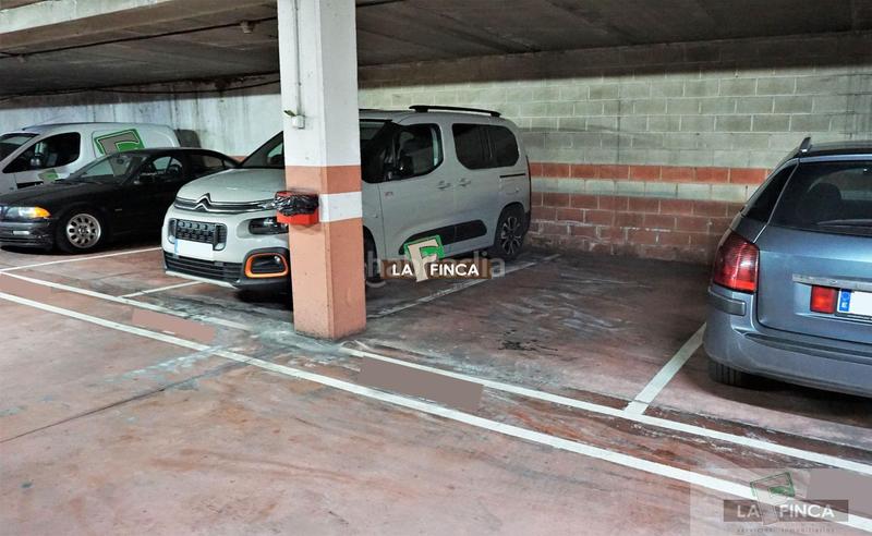 Foto 57a32e5f-8ad1-4d77-bc6d-d5b470d1daa9. Autoparkplatz in Milán - Pumarín Oviedo