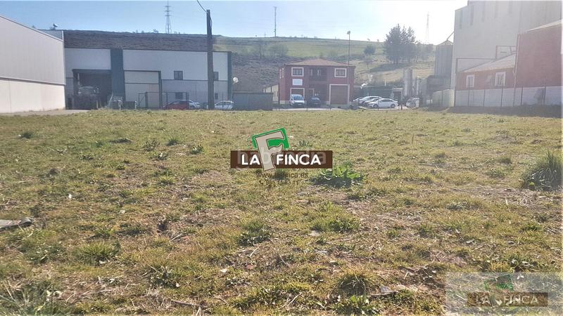 Foto 8abf0035-61b3-4a15-a5d4-20911a0351a4. Terreno residencial terreno en Salas