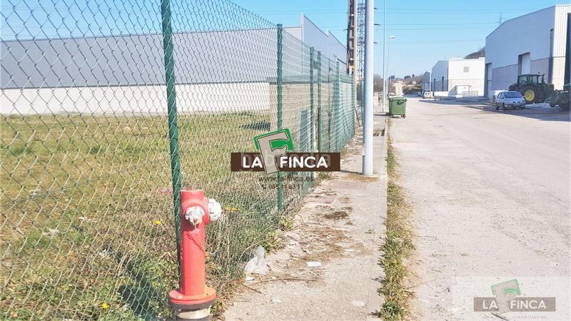 Foto d99bf75c-6f69-4b99-b3fa-571a992395d5. Terreno residencial terreno en Salas