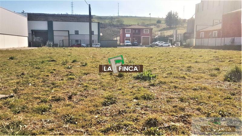 Foto e521b8a5-6b43-4c53-917b-422fb1d9ee80. Terreno residencial terreno en Salas