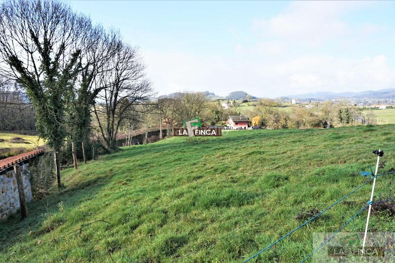 Foto fc10b5b3-7871-4c5d-a74d-82df991847da. Terrain résidentiel dans Llanera