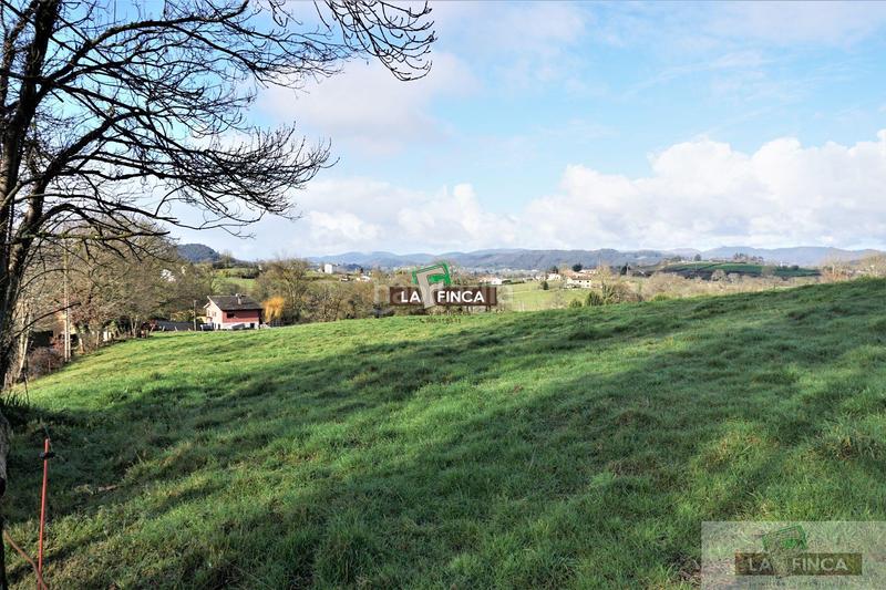 Foto fe4ef197-97ad-4efd-a727-1070081333cf. Terrain résidentiel dans Llanera