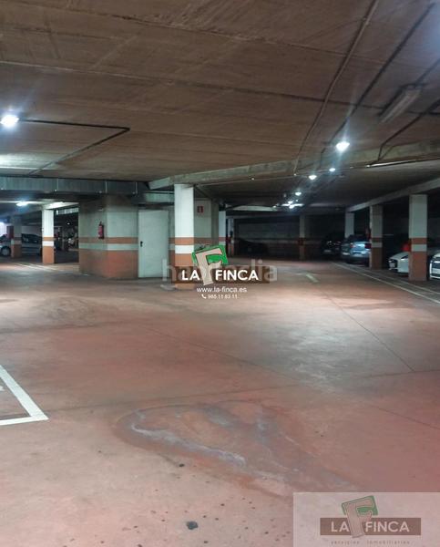 Foto 830eea6f-639d-44bf-a878-b69658dcd731. Autoparkplatz in Milán - Pumarín Oviedo