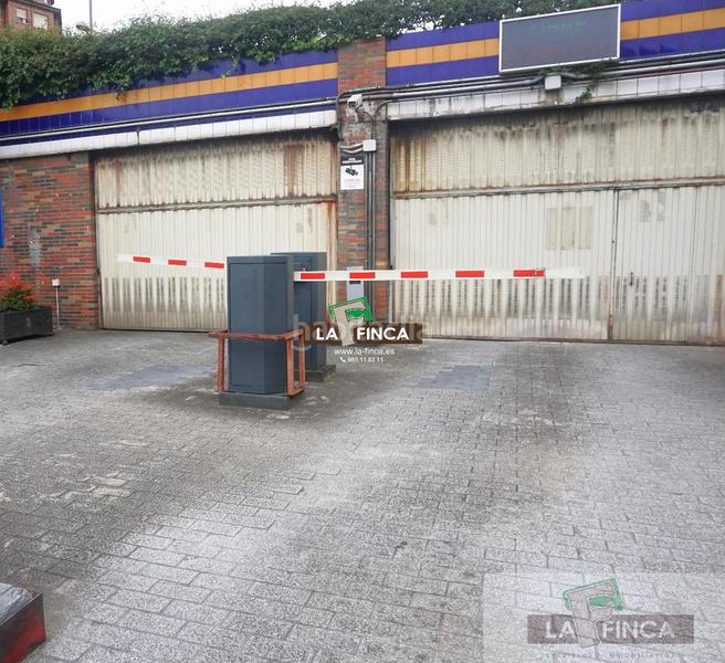 Foto 9bb22b31-5803-4578-ae7b-74398a5fde49. Autoparkplatz in Milán - Pumarín Oviedo