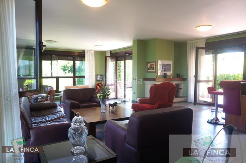 Foto 247229c9-4933-4d90-9791-d6d860086e12. Casa con riscaldamento parcheggio in Buenavista Oviedo