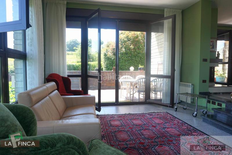 Foto 40944b37-aa12-4c67-bc6a-fc35d1ff8eb9. Casa con riscaldamento parcheggio in Buenavista Oviedo