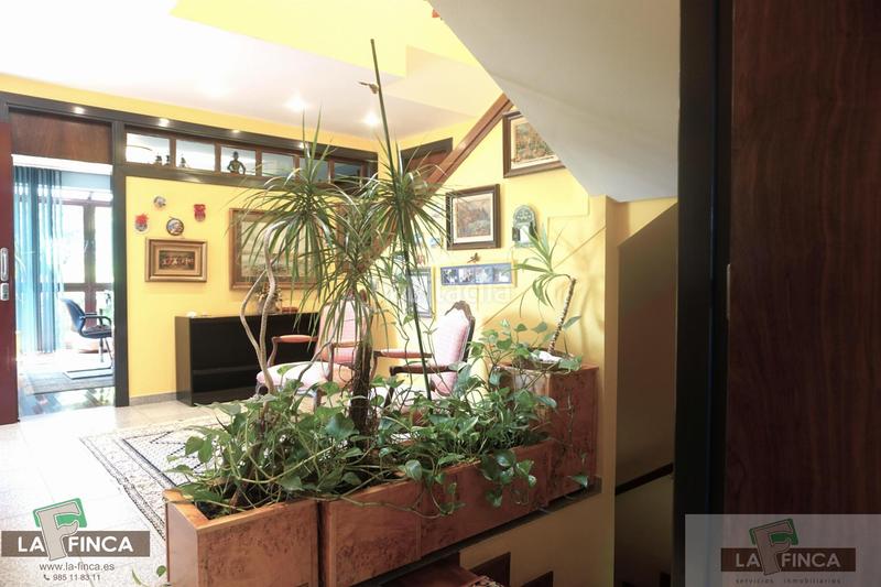 Foto 44c2ee2e-e42c-44ab-80a4-d7726b248944. Casa con riscaldamento parcheggio in Buenavista Oviedo