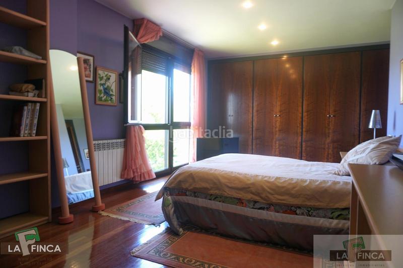 Foto 54e9f3da-2ef3-4fdc-8615-8deaf42e0325. Casa con riscaldamento parcheggio in Buenavista Oviedo