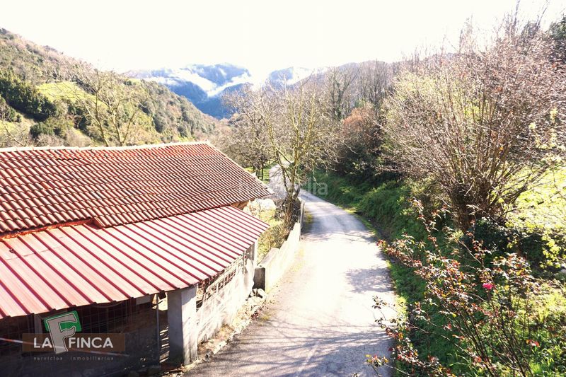 Foto ddbbf2e3-dd6f-4ce5-8e00-b8c0046698c2. Casa a Belmonte de Miranda