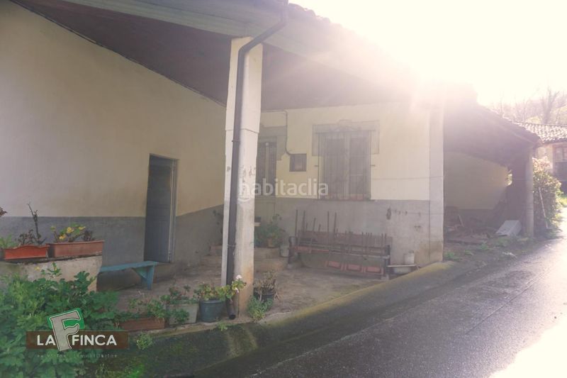 Foto f8d7f1ef-0b74-4151-bccf-6719c5379927. Casa a Belmonte de Miranda