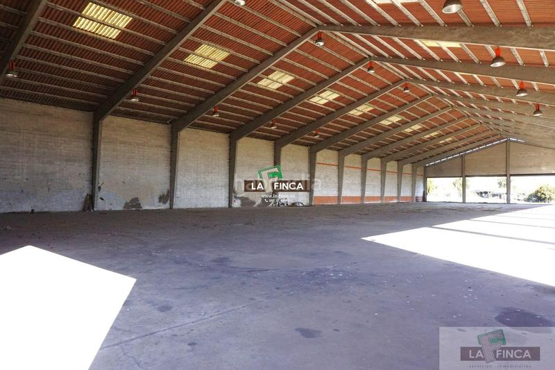 Foto 6f9ab0c1-09fc-4e86-b362-765174368df3. Nave industrial nave en La Fresneda Siero
